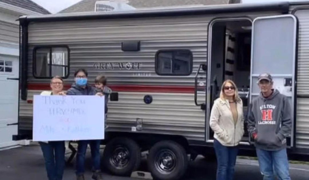 RV owners letting medical workers isolating from their families quarantine in unused campers