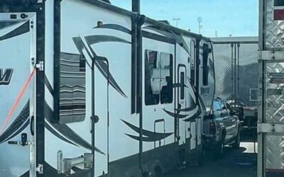 Thoughts on a 2500 Suburban with a portable 5th wheel hitch towing a 3 axle toy hauler? ????