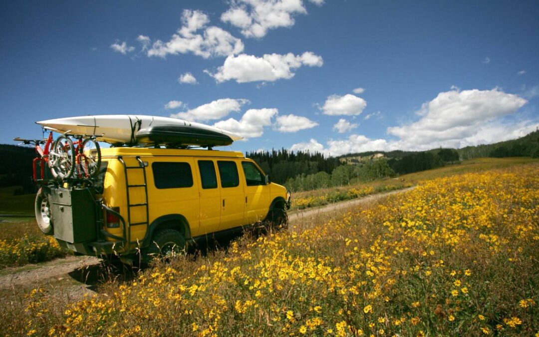 Spring Shimmers in the South for Festive Travelers