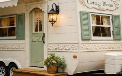 Come on inside this cottage bloom RV camper with eggshell siding and floral relief trim. The interior is full of gentle charm